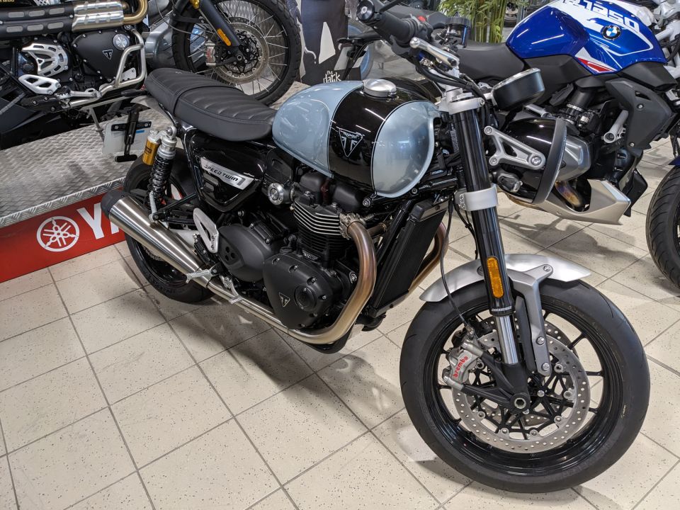 TRIUMPH SPEED TWIN 1200 50