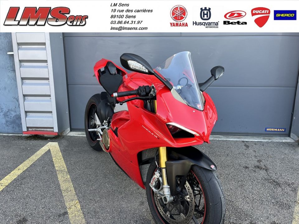 DUCATI PANIGALE V4 S 3