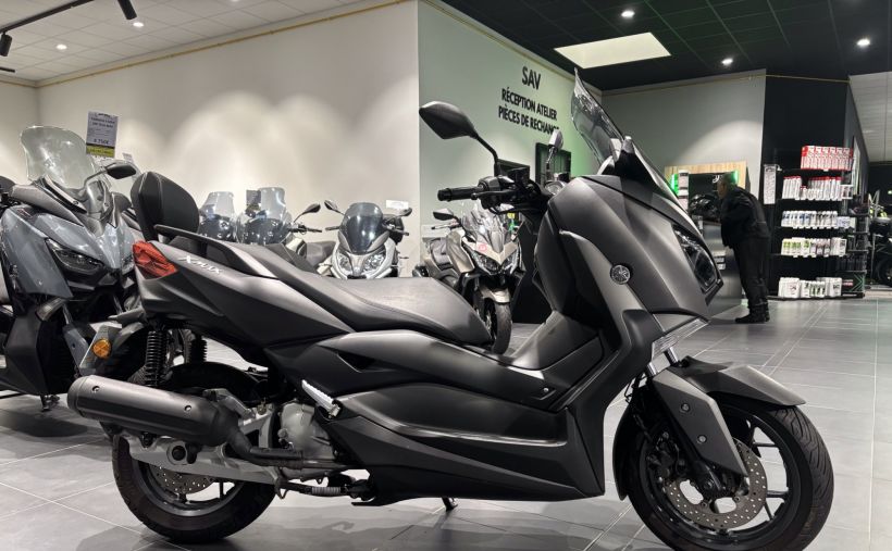 YAMAHA X-MAX 125 5