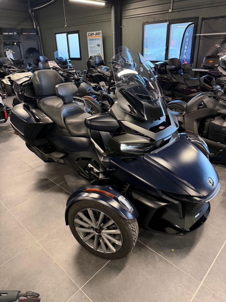 CAN-AM SPYDER RT 0
