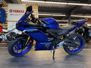 YAMAHA YZF-R3 - 2025