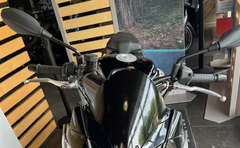 APRILIA TUONO 660 FACTORY 1