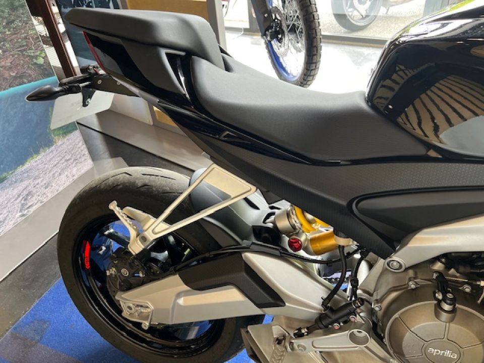 APRILIA TUONO 660 FACTORY 3