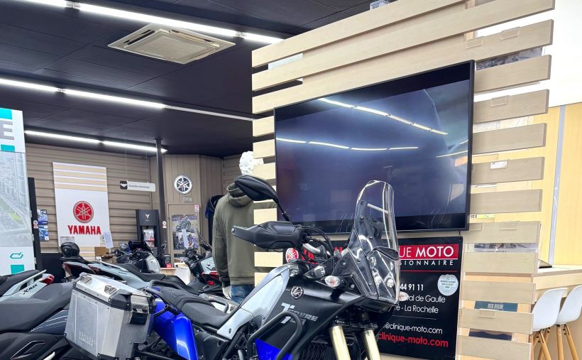 YAMAHA XTZ TENERE 700 1