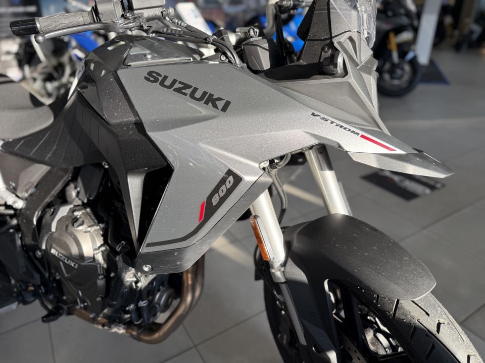 SUZUKI DL V-STROM 800DE 27