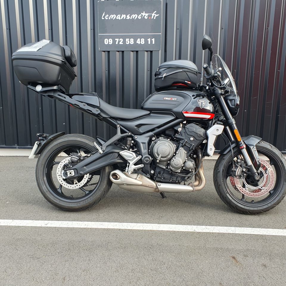 TRIUMPH TRIDENT 660 0