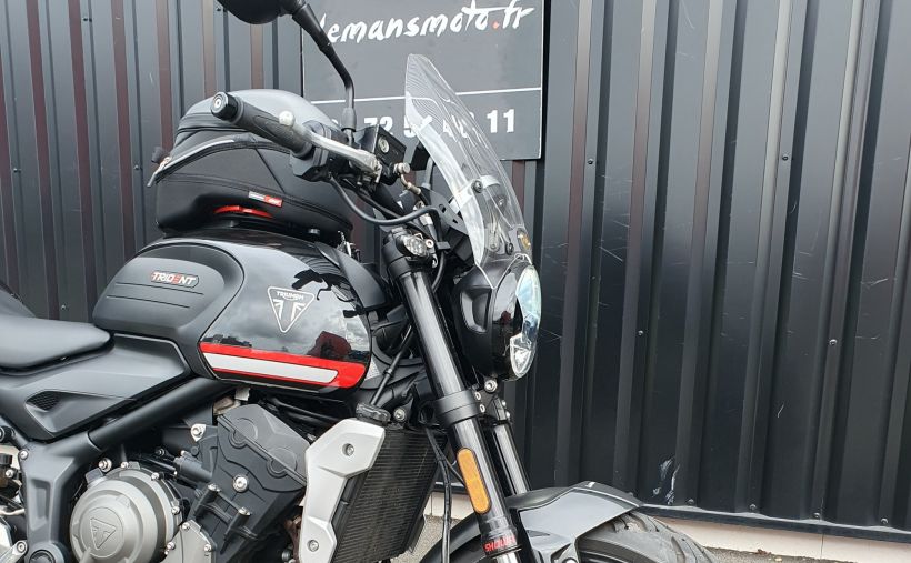 TRIUMPH TRIDENT 660 1