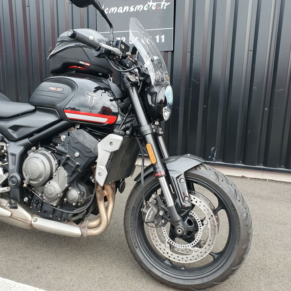 TRIUMPH TRIDENT 660 5