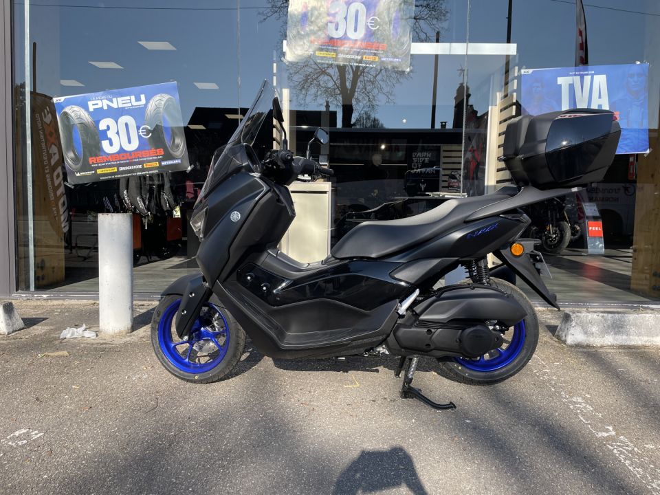 YAMAHA NMAX 125 3