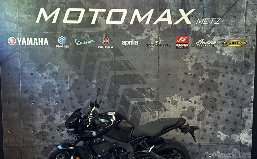 YAMAHA MT-10 4