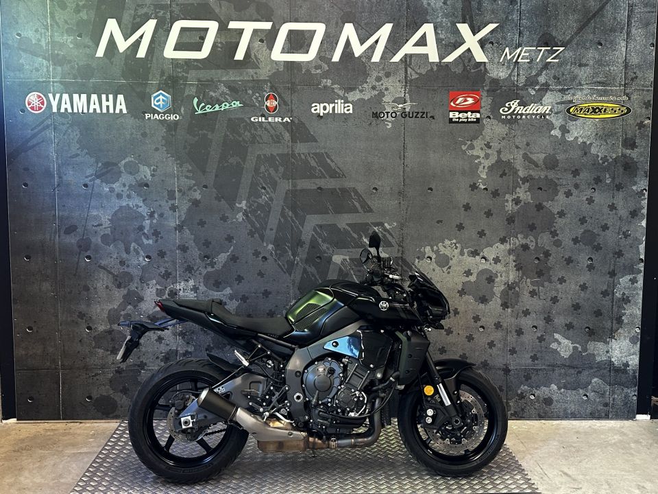 YAMAHA MT-10 0