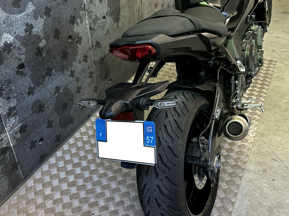 YAMAHA MT-10 18