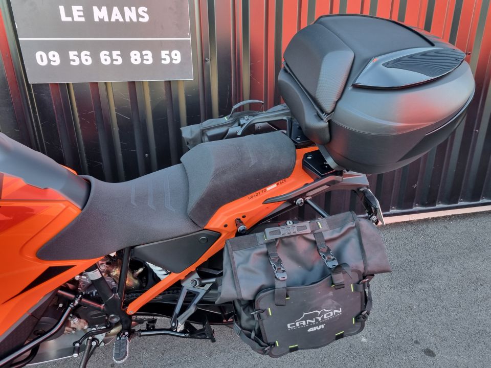 KTM 1290 SUPER ADVENTURE S 30
