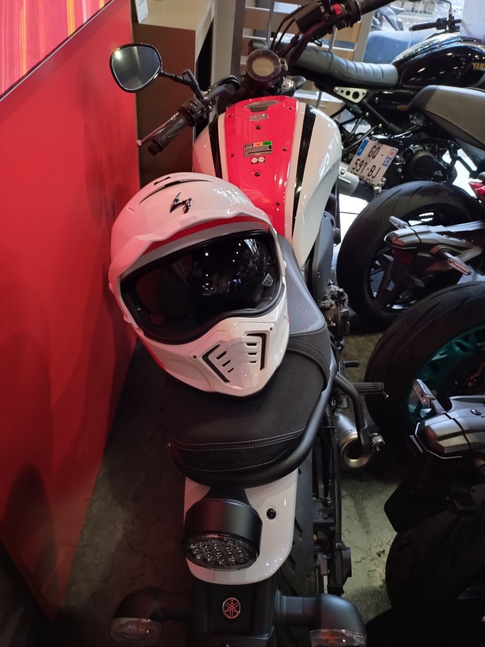 YAMAHA XSR 700 ABS 0