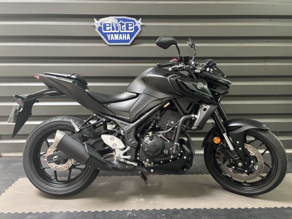 YAMAHA MT-03 0