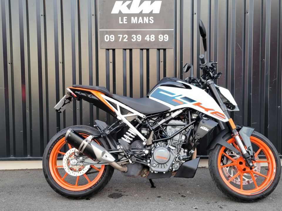 KTM 125 DUKE ABS 0