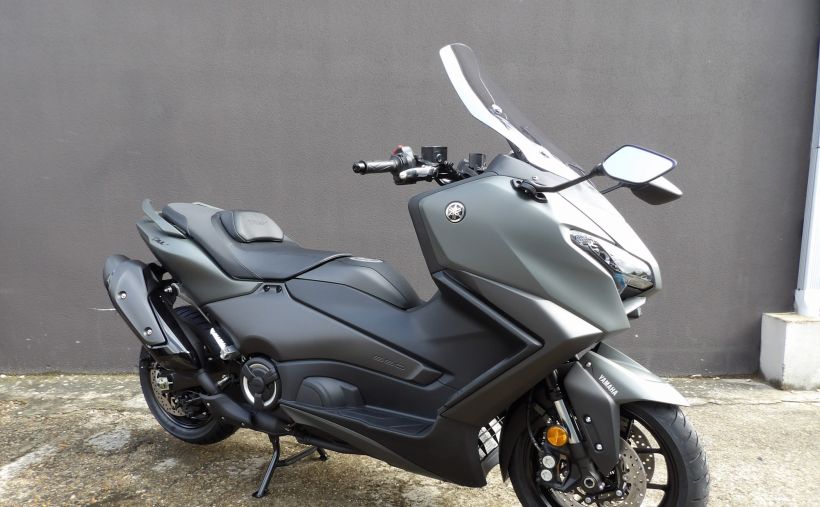 YAMAHA XP T-MAX 560 1