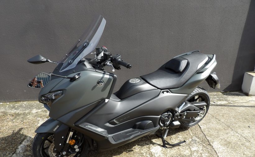 YAMAHA XP T-MAX 560 2