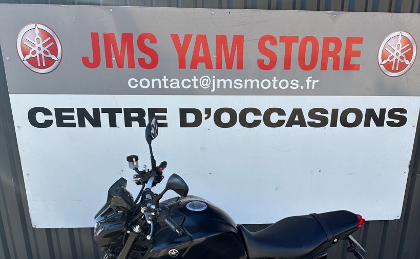 YAMAHA MT-09 0