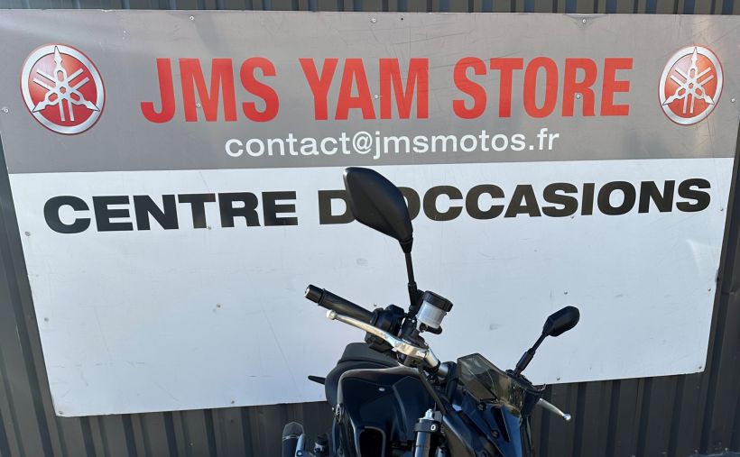 YAMAHA MT-09 2