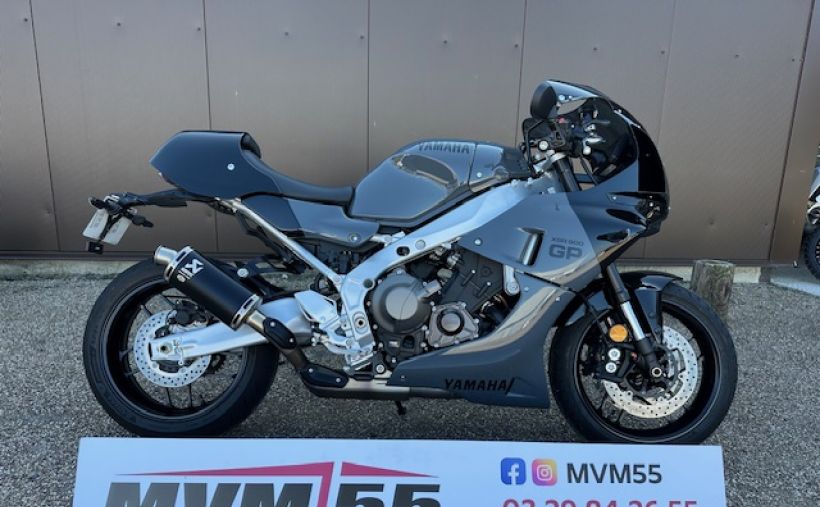 YAMAHA XSR 900 GP 0