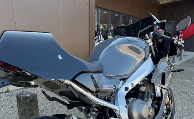 YAMAHA XSR 900 GP 3
