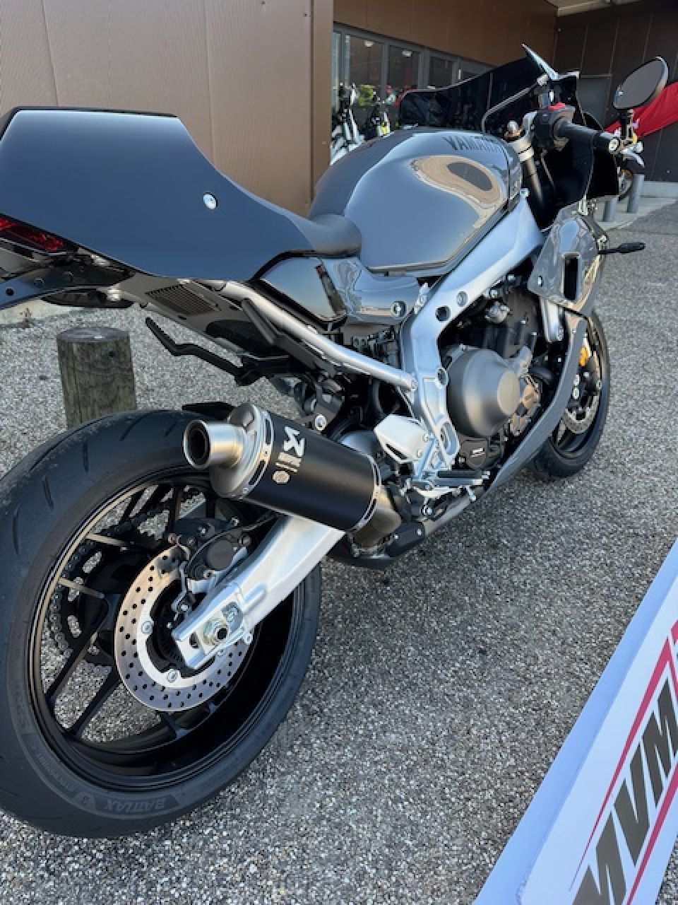 YAMAHA XSR 900 GP 12