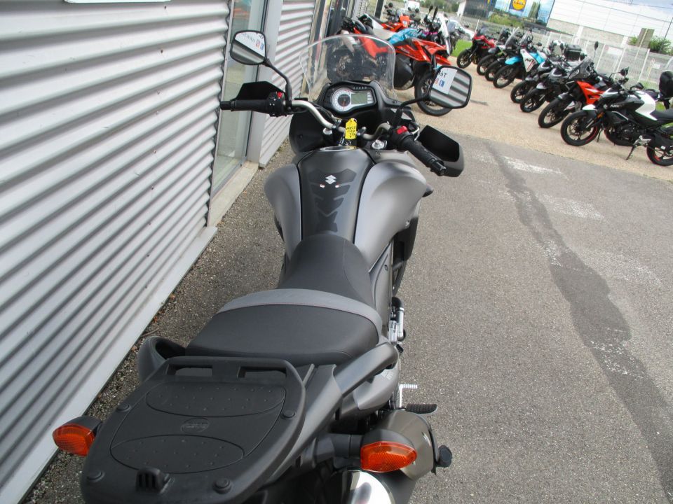 SUZUKI DL V-Strom 650 6