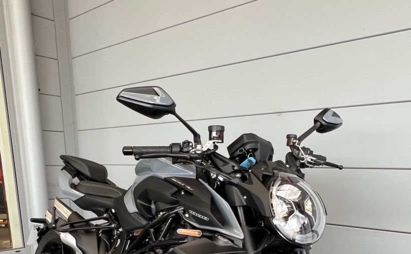 MV AGUSTA BRUTRALE 1000 RS 0