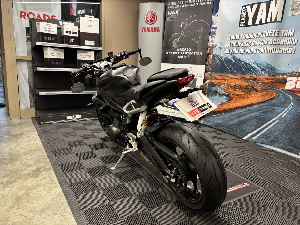 TRIUMPH STREET TRIPLE 765 RS 7