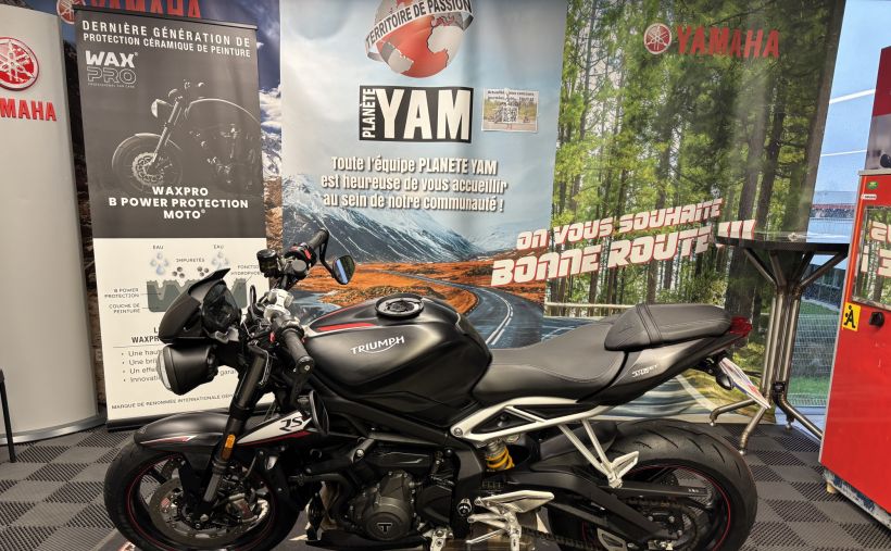 TRIUMPH STREET TRIPLE 765 RS 5