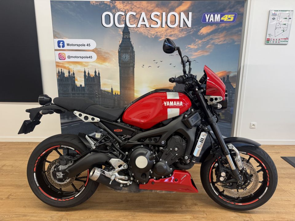 YAMAHA XSR 900 0