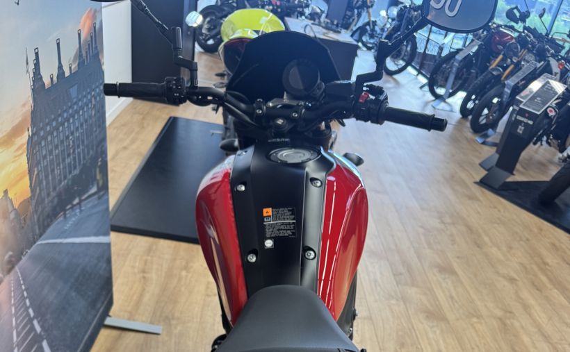 YAMAHA XSR 900 3