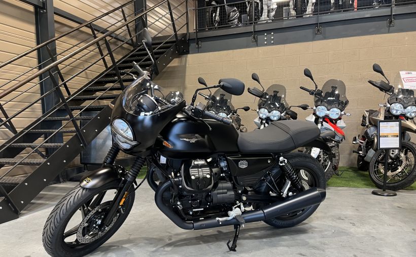 MOTO GUZZI V7 STONE 2
