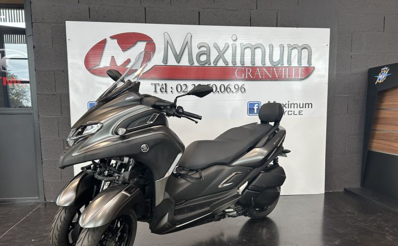 YAMAHA TRICITY 300 1