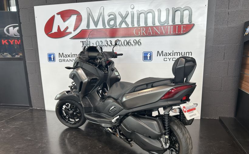YAMAHA TRICITY 300 2