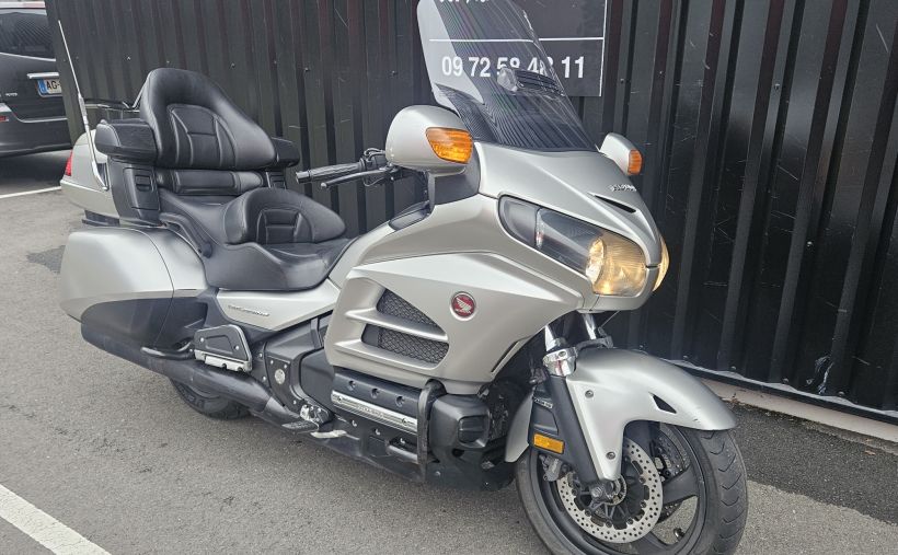 HONDA GL1800 GOLDWING 10