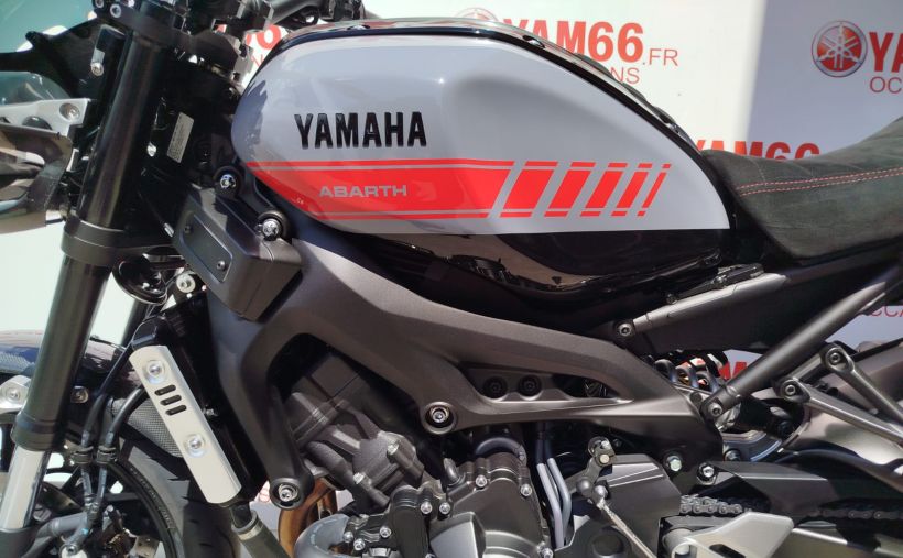 YAMAHA XSR 900 ABARTH 6