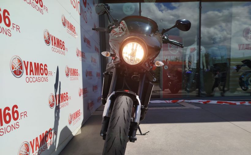 YAMAHA XSR 900 ABARTH 3