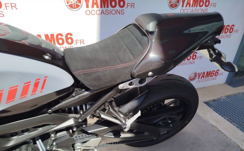 YAMAHA XSR 900 ABARTH 7