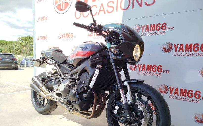YAMAHA XSR 900 ABARTH 1