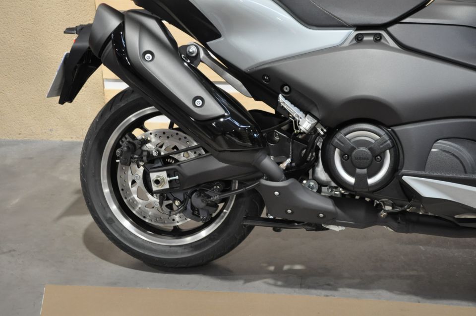 YAMAHA XP T-MAX 560 TECH MAX 2