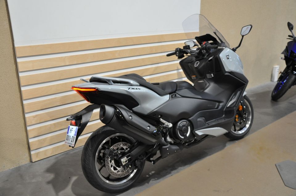 YAMAHA XP T-MAX 560 TECH MAX 3