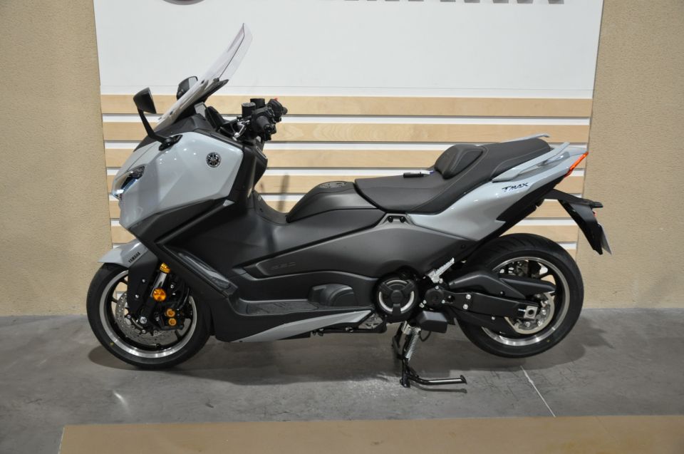 YAMAHA XP T-MAX 560 TECH MAX 6