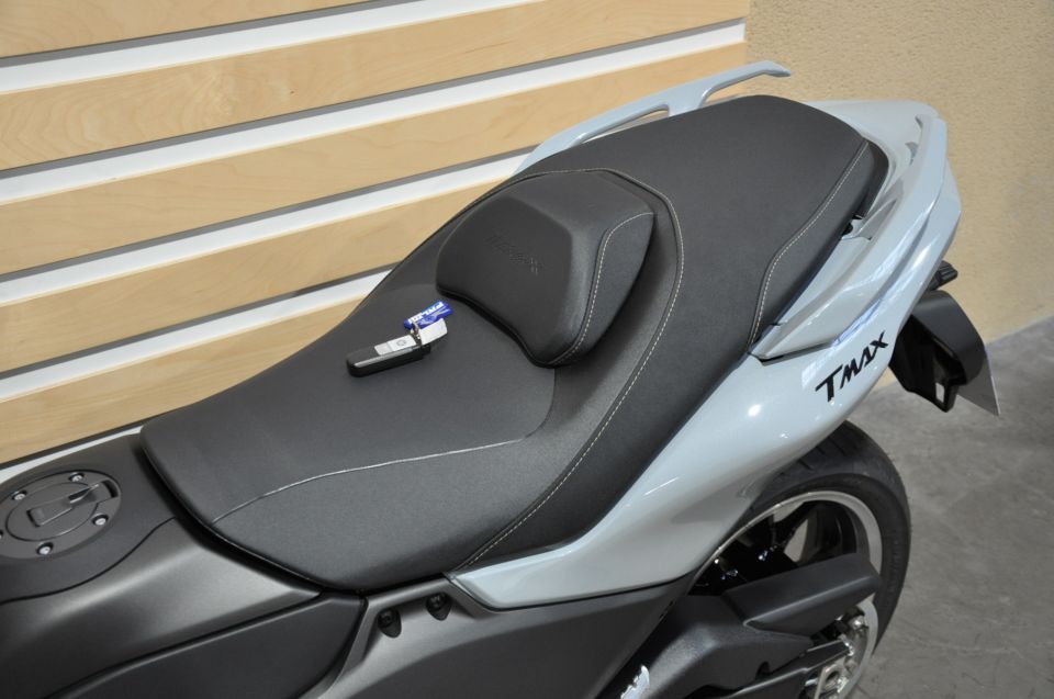 YAMAHA XP T-MAX 560 TECH MAX 10