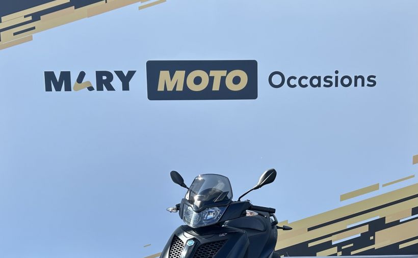 PIAGGIO MP3 300 LT 1