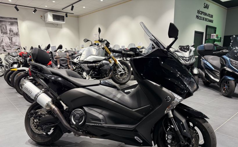 YAMAHA XP T-MAX 530 1