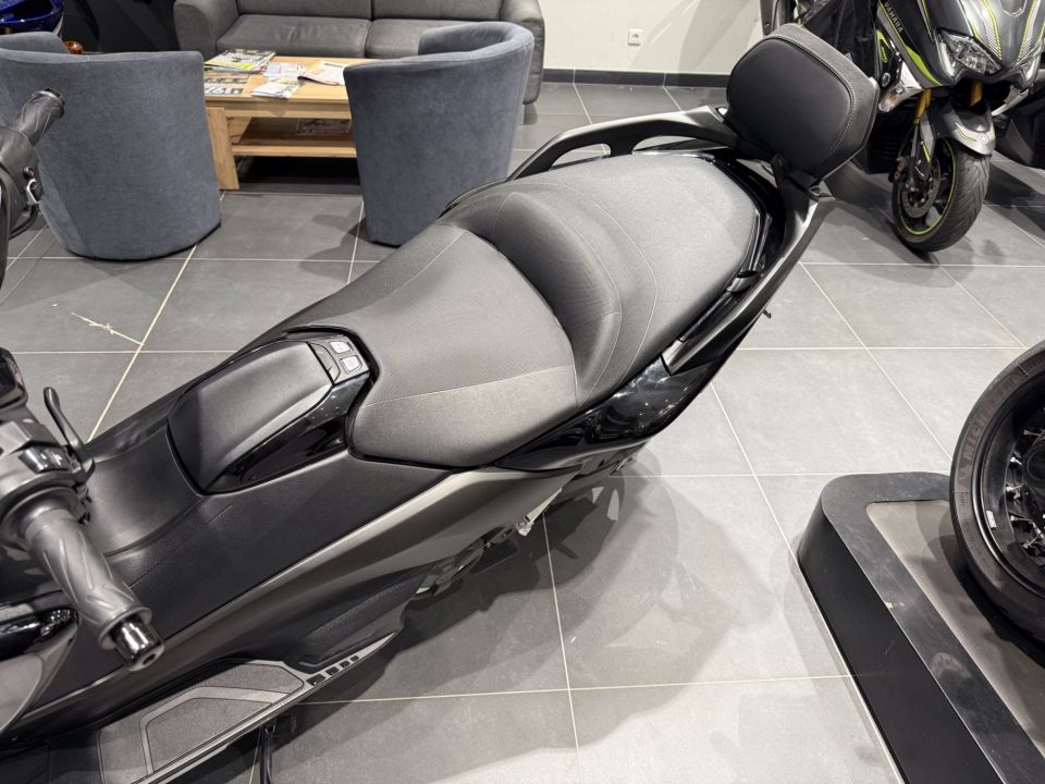 YAMAHA XP T-MAX 530 15