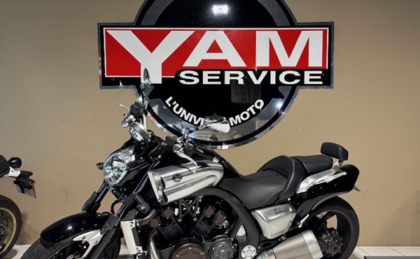 YAMAHA V-MAX 1700 0