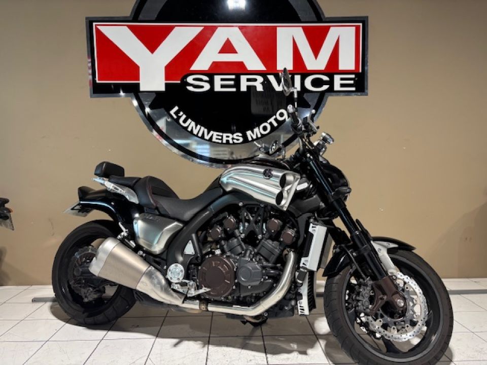 YAMAHA V-MAX 1700 1